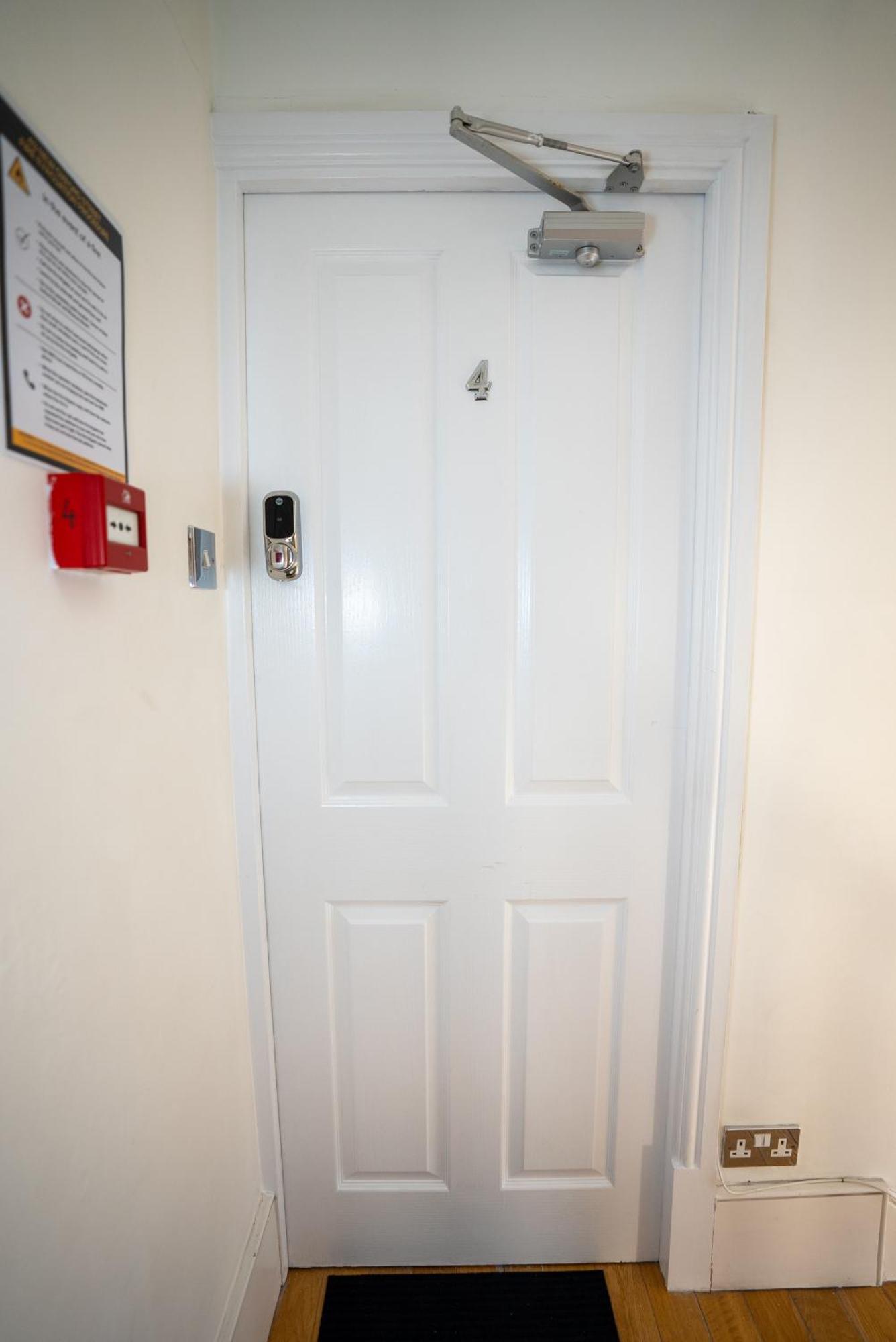 Stylish Flat Minutes From Covent Garden - West End London Exterior photo